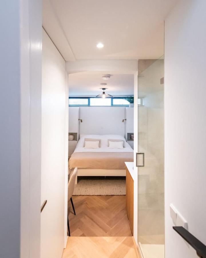 Apartamento Beautiful Amstel Houseboat Ámsterdam Exterior foto