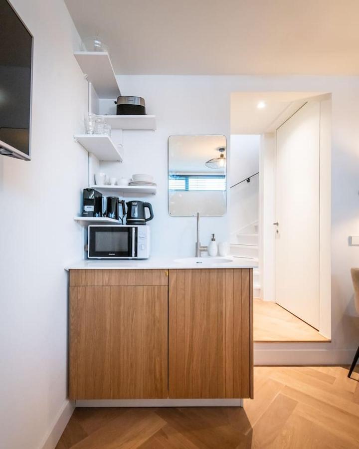 Apartamento Beautiful Amstel Houseboat Ámsterdam Exterior foto